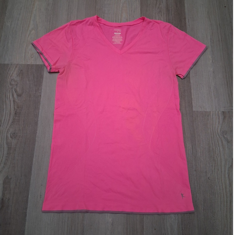 Danskin Now Womens XL Pink Passion Fitted V-Neck Athletic T-Shirt DL23T-050